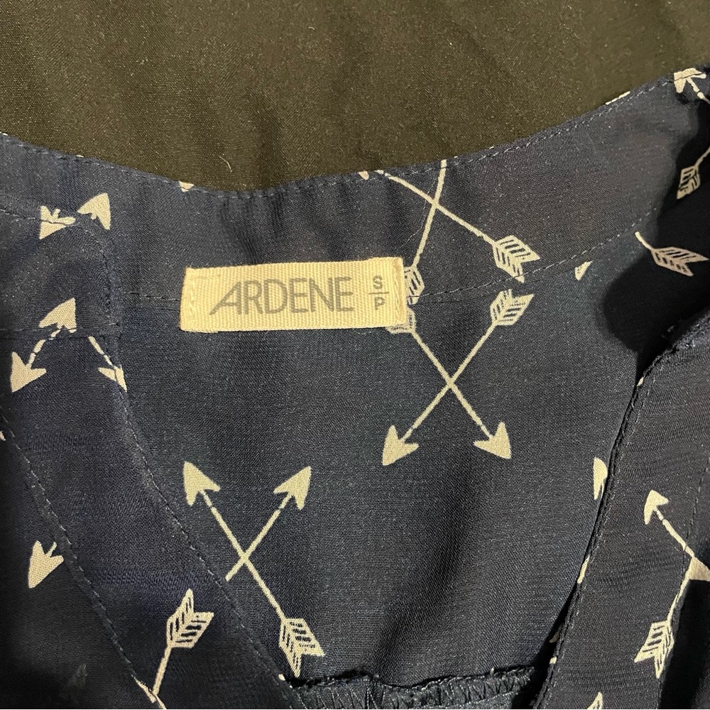 Ardene Navy Sheer Blouse with Cross Arrow Design Size Small - Picture 6 of 7